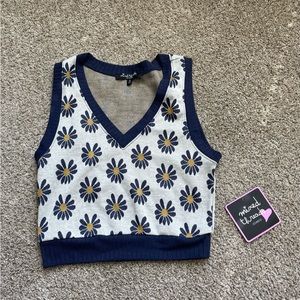 Womens sleeveless too